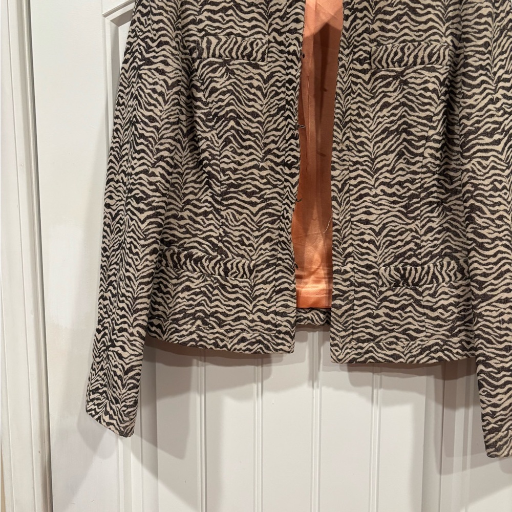 Dana Buchman Black & Beige Zebra-Print Blazer
